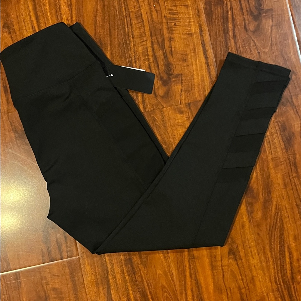 Zoe + Phoebe active legging mesh Sz M NWT